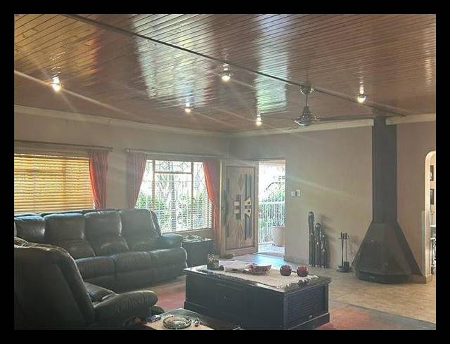 4 BEDROOM HOUSE FOR SALE IN MORGANRIDGE